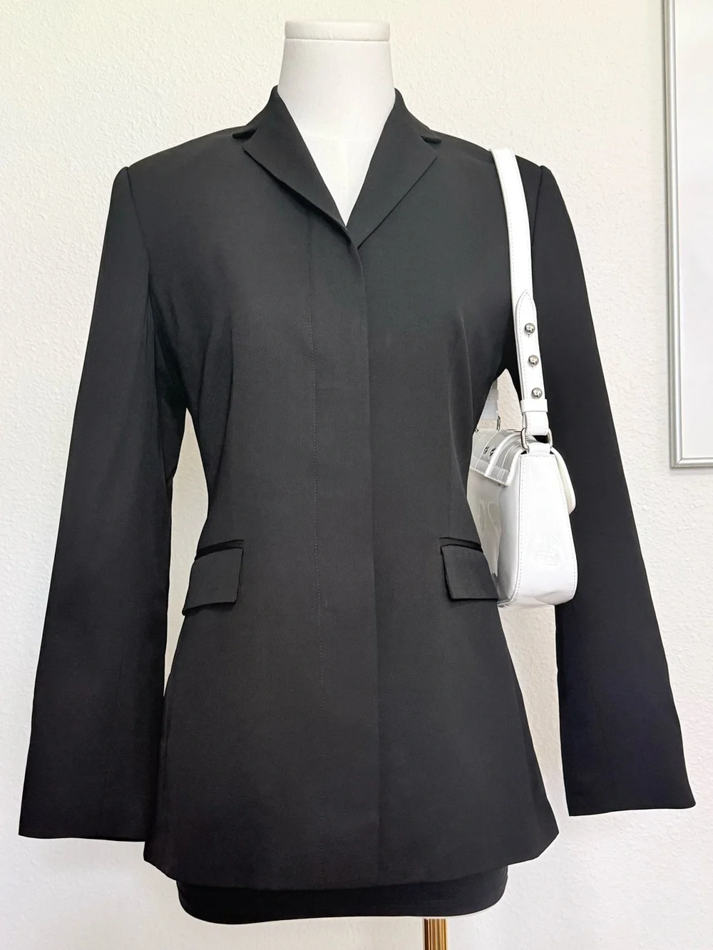 Banana Republic Fitted Waist Tailored Blazer Minimalist Dark Academia Chic - Picture 4 of 9